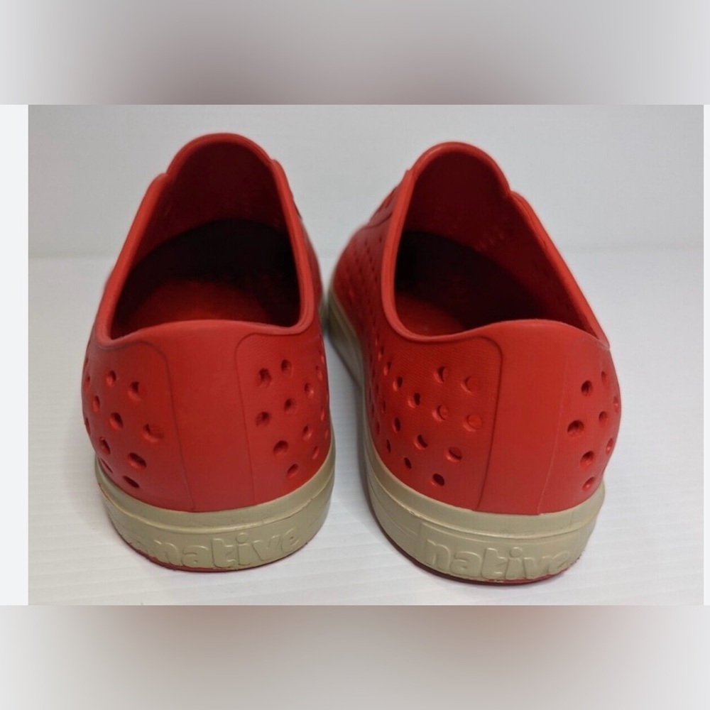 Native Jefferson Slip-On Sneaker-Torch Red-EUC -Sz 5 ❤️☀️​ - Picture 8 of 9
